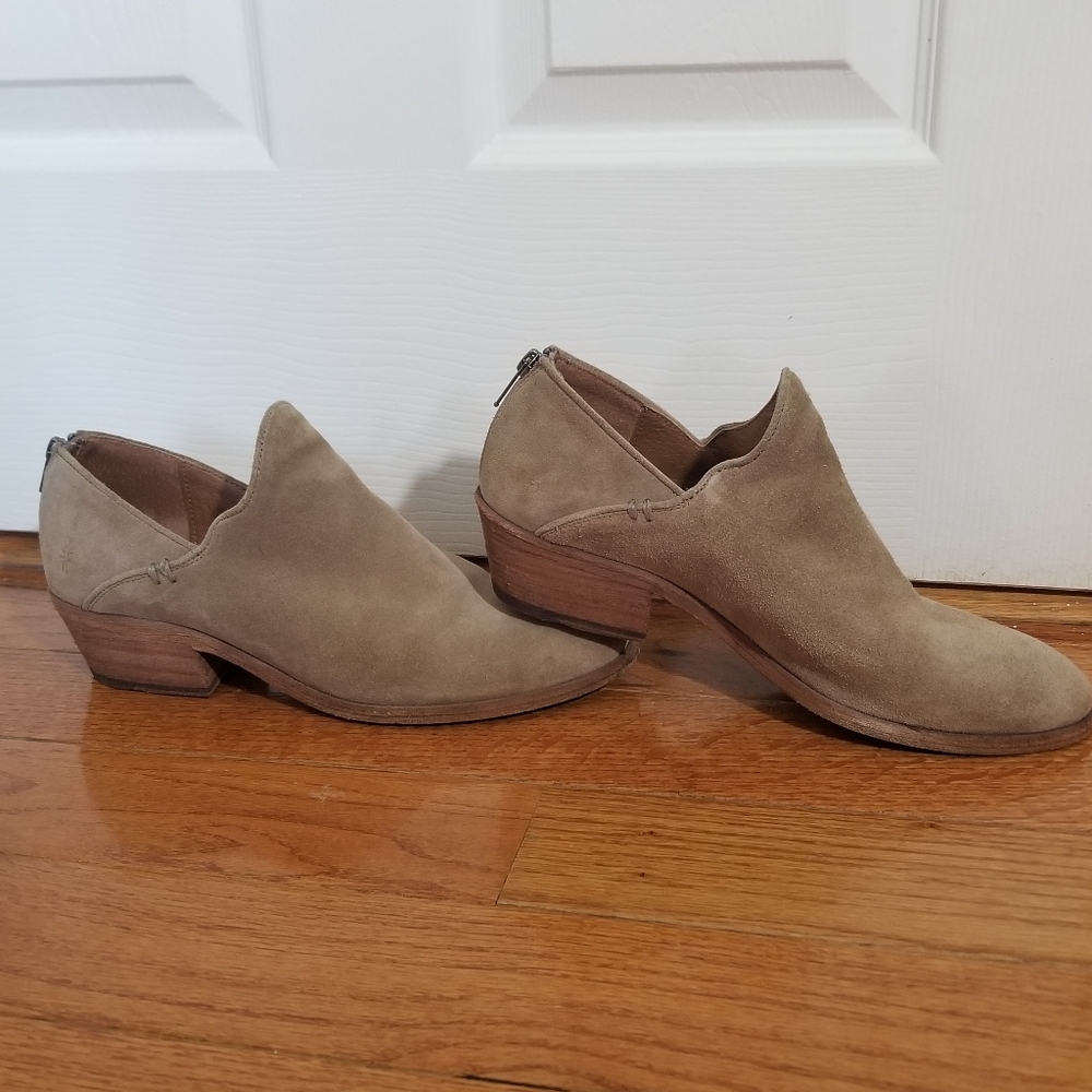 Frye Carson Shootie Boot Womens Tan Oil Suede Back Zip Size 10